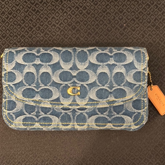 Coach Blue Signature Clutch - Picture 1 of 9